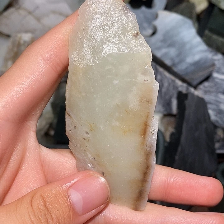 未镶嵌和田玉（青玉）珠宝半成品