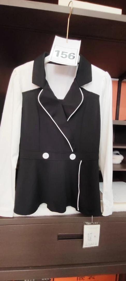 156大衣女装洋气纯色通勤穿外套外套西装领韩版短款常规秋季