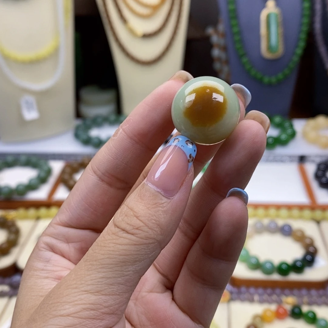 乐***茄和田玉未镶嵌吊坠(不含链)20