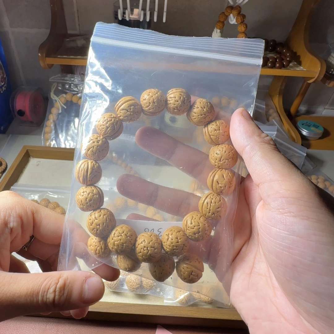 ****神桃核吊坠盘锦奶油核肌肉