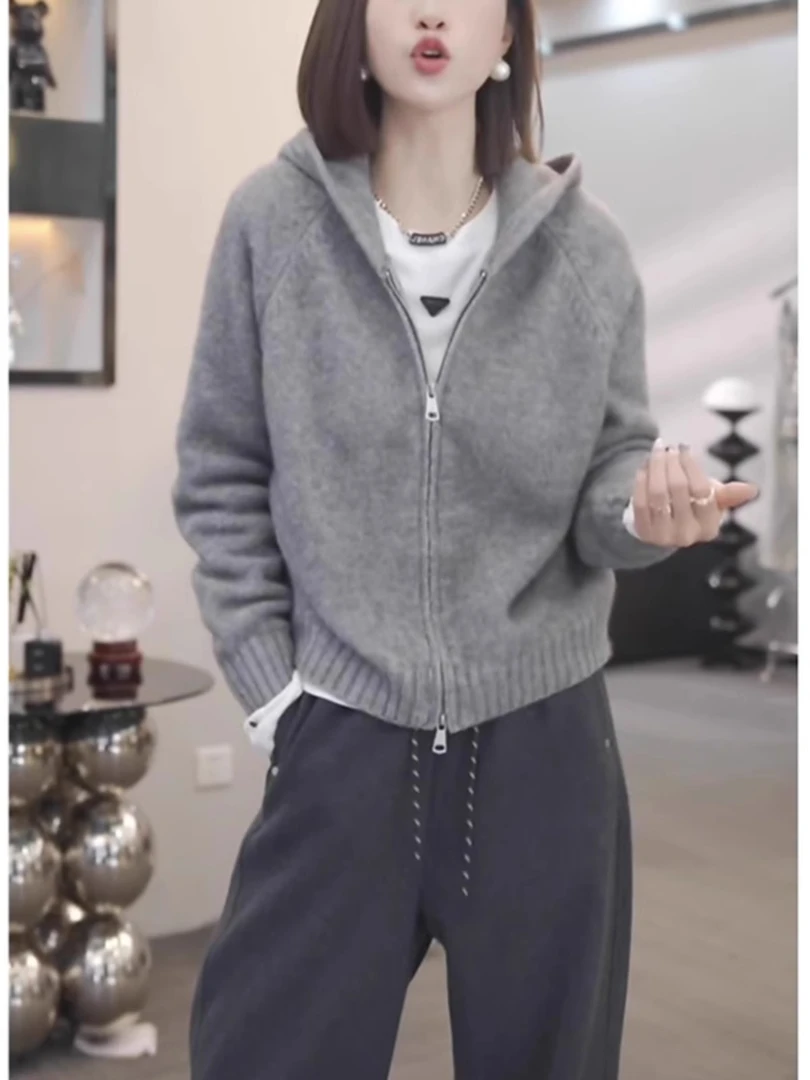 大码设计感拉链连帽针织毛衣女春季内搭韩版显瘦百搭宽松外套上衣