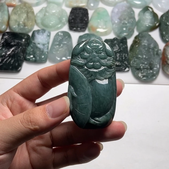 翡翠未镶嵌颈饰钟馗29