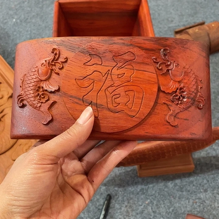 非洲紫檀（红花梨）金鱼