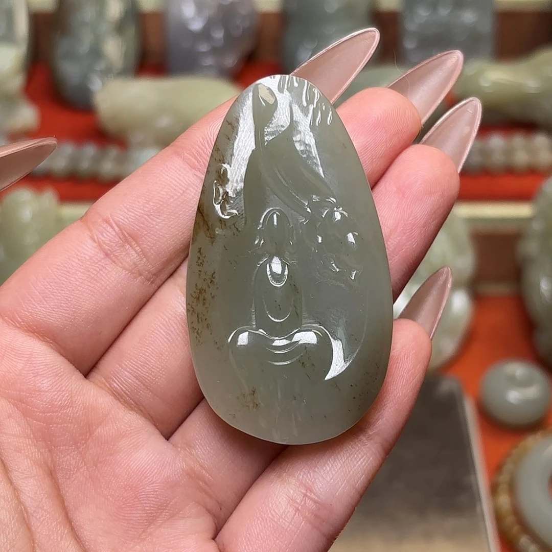 颈饰未镶嵌和田玉