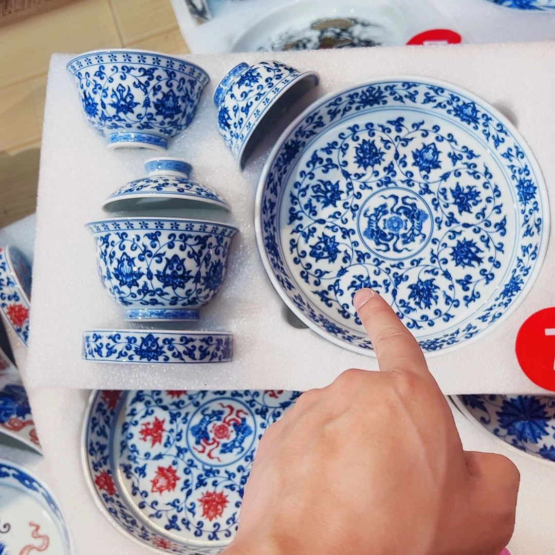 爱****?的哈哈喜欢喜欢和大家大喊大叫打击