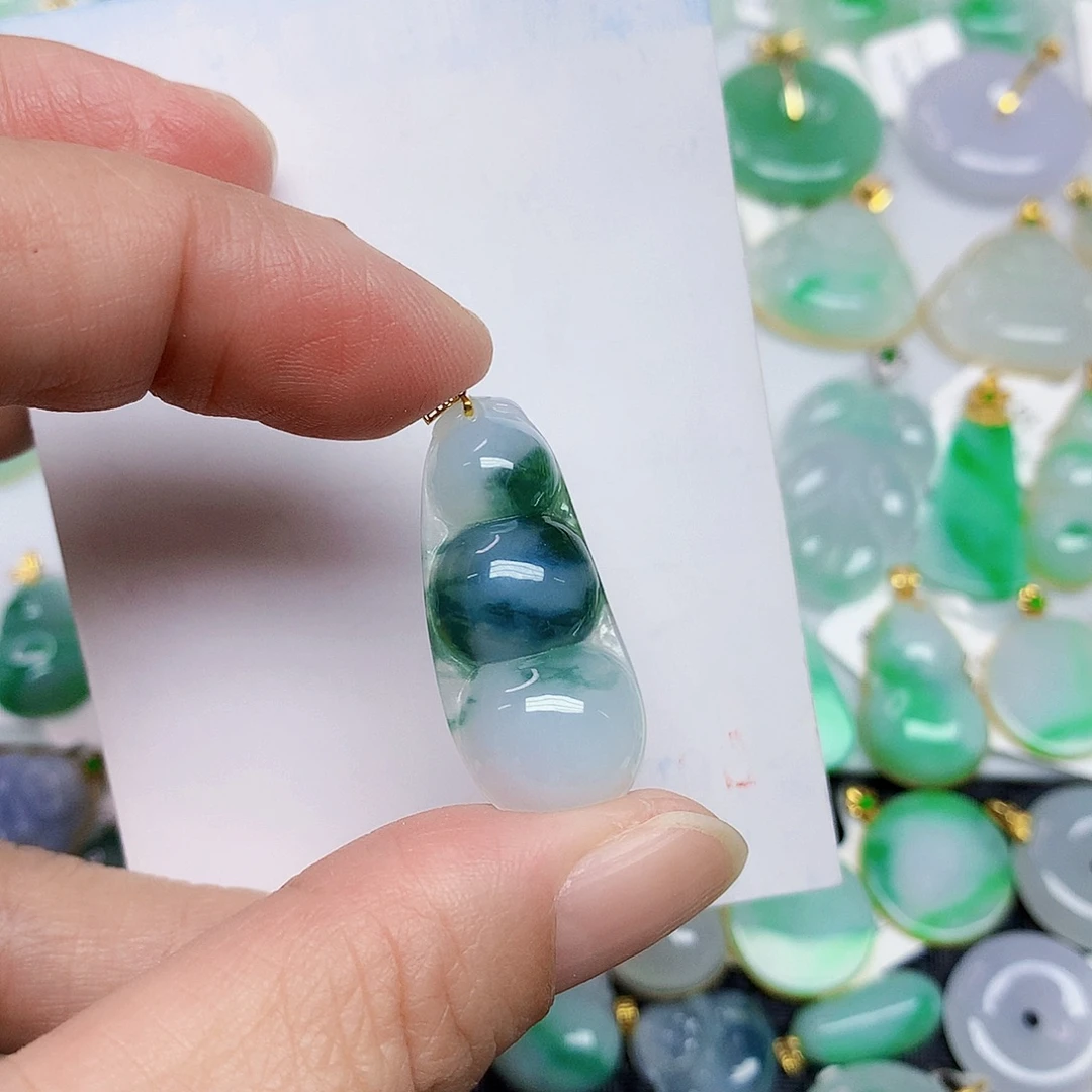 翡翠18K金镶嵌颈饰366678