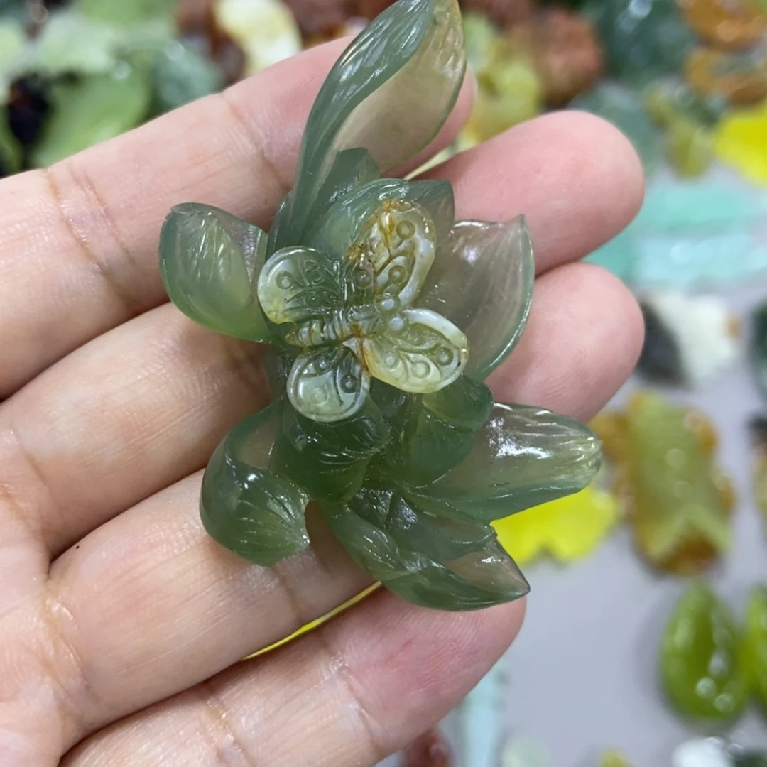 未镶嵌蛇纹石玉挂件