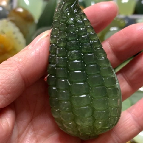 蛇纹石玉未镶嵌手把件