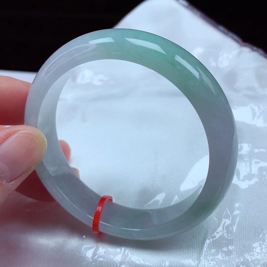 翡翠手镯未镶嵌53圈