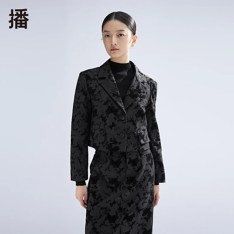 【直播专属】播西服黑色复古毛呢翻领短款西装DDR1XD5146