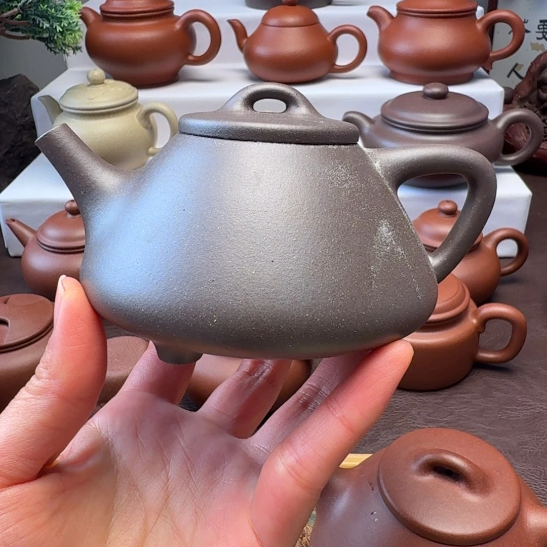 王***名紫砂茶壶特练紫泥  子夜石飘 230微瑕