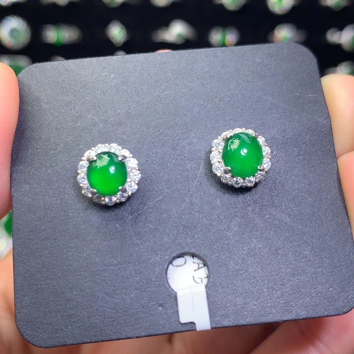 【闪购商品】翡翠颈饰银S925镶嵌天然翡翠