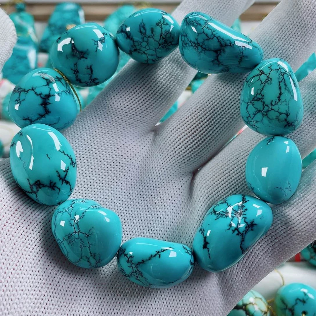 绿松石未镶嵌颈饰