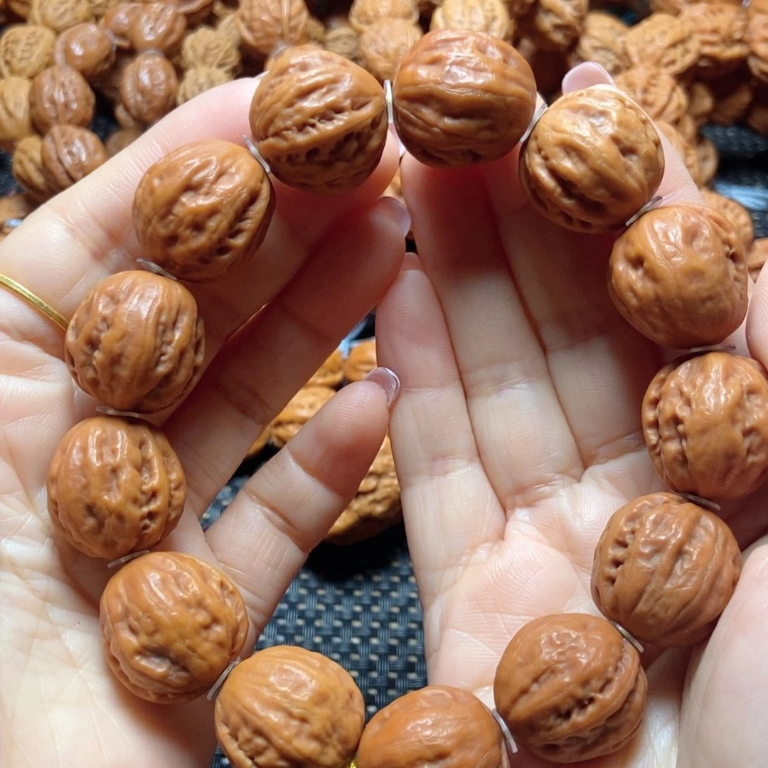 文玩核桃手串八棱