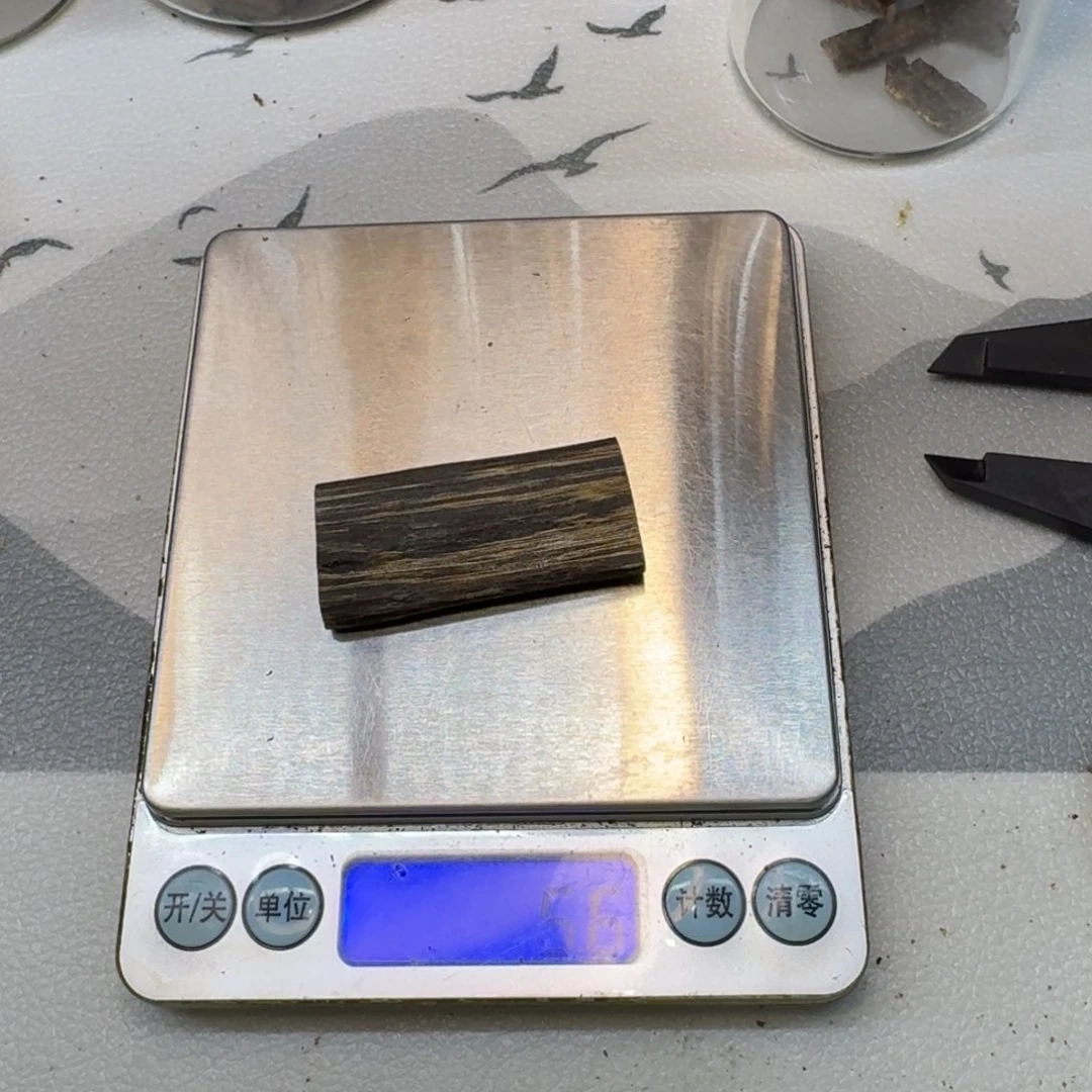 愿***在木奇楠牌子原材料5.6克
