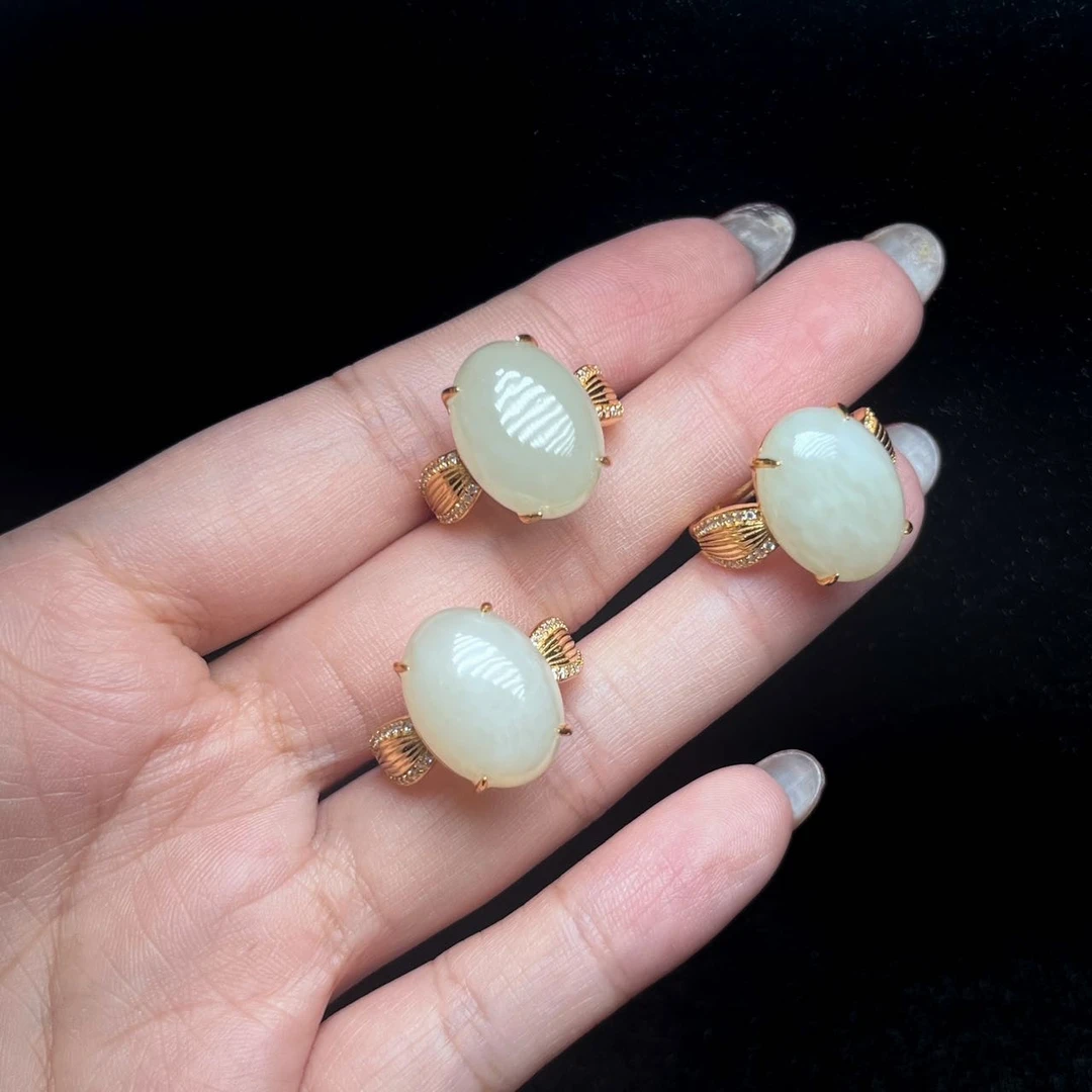 【云上叙】17 V95352-S925银和田玉戒指-15*12mm多样性发一件（东哥）