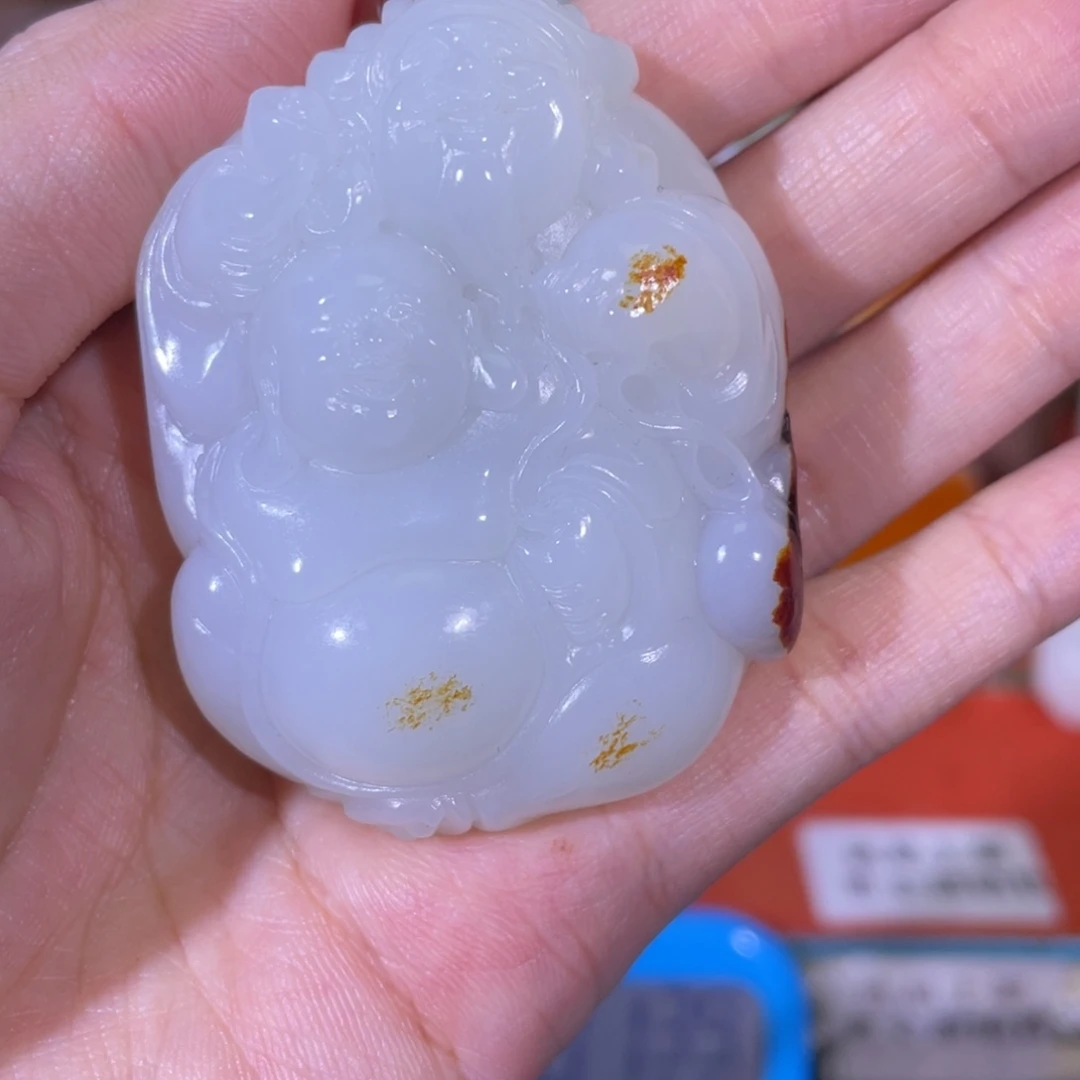 破***。和田玉未镶嵌把件