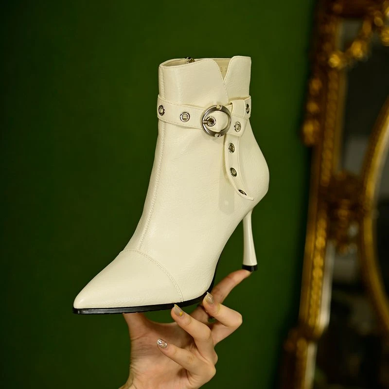 【DUOSI】8cm瘦瘦靴秋季女靴裸靴气质白色细跟百搭短靴时装靴A961-8