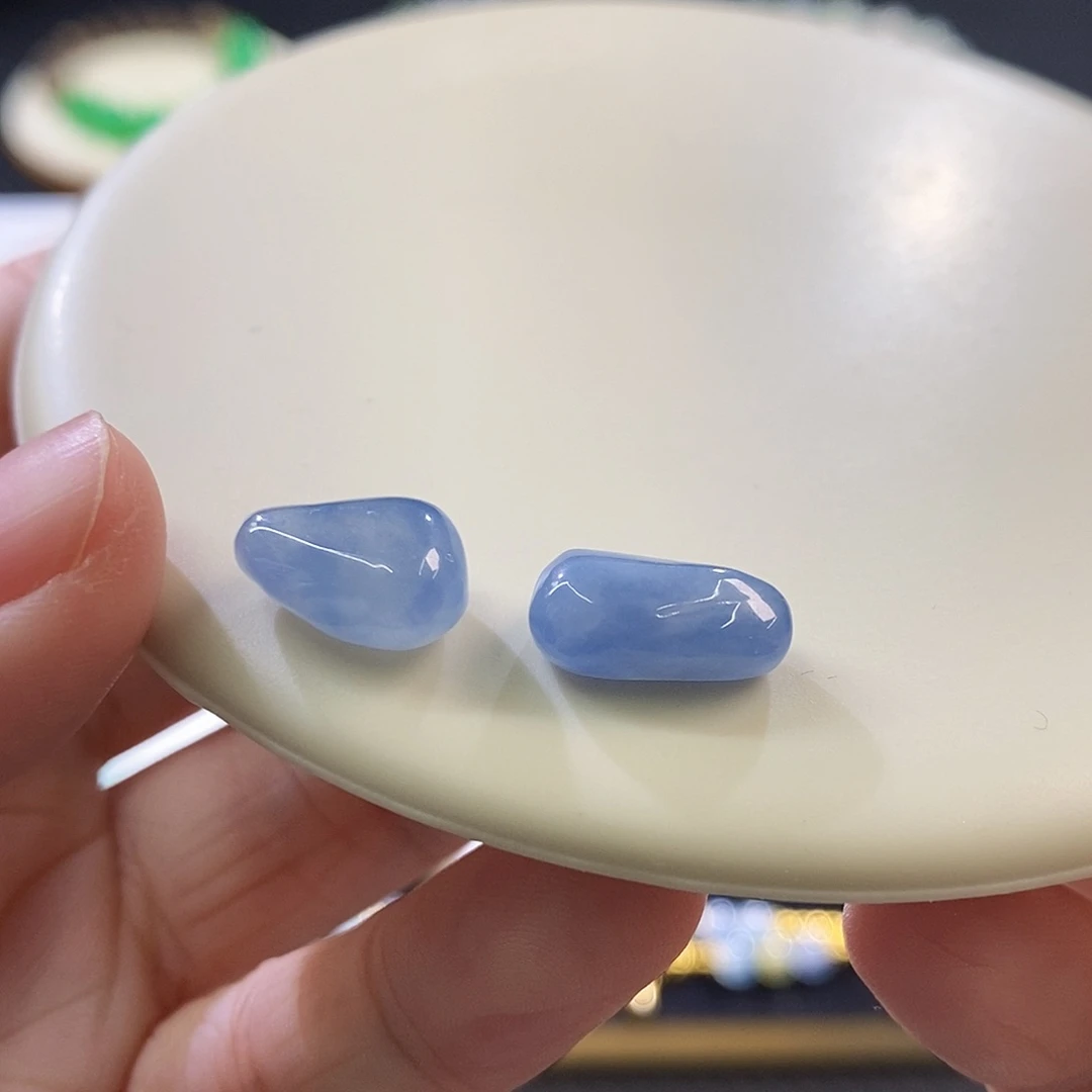 翡翠挂件未镶嵌随行