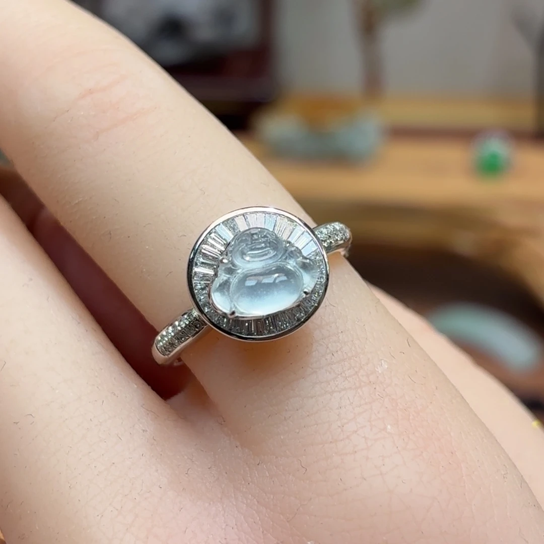 翡翠18K金镶嵌戒指