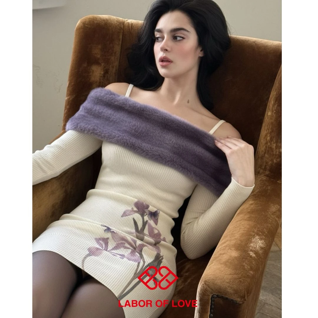 Labor of Love 紫霞 原创设计拼鸢尾花立体蝴蝶一字肩毛衣裙