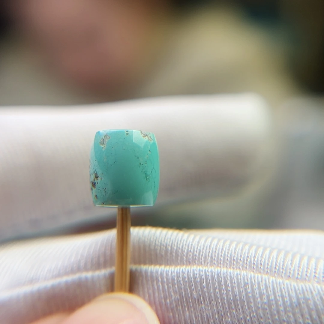 绿松石珠宝奇石未镶嵌8.4