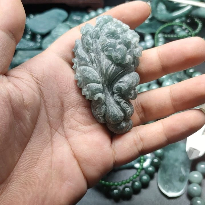 未镶嵌白菜定制翡翠