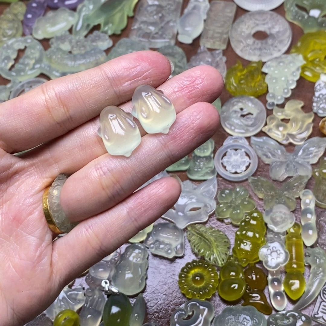 蛇纹石玉合金项链