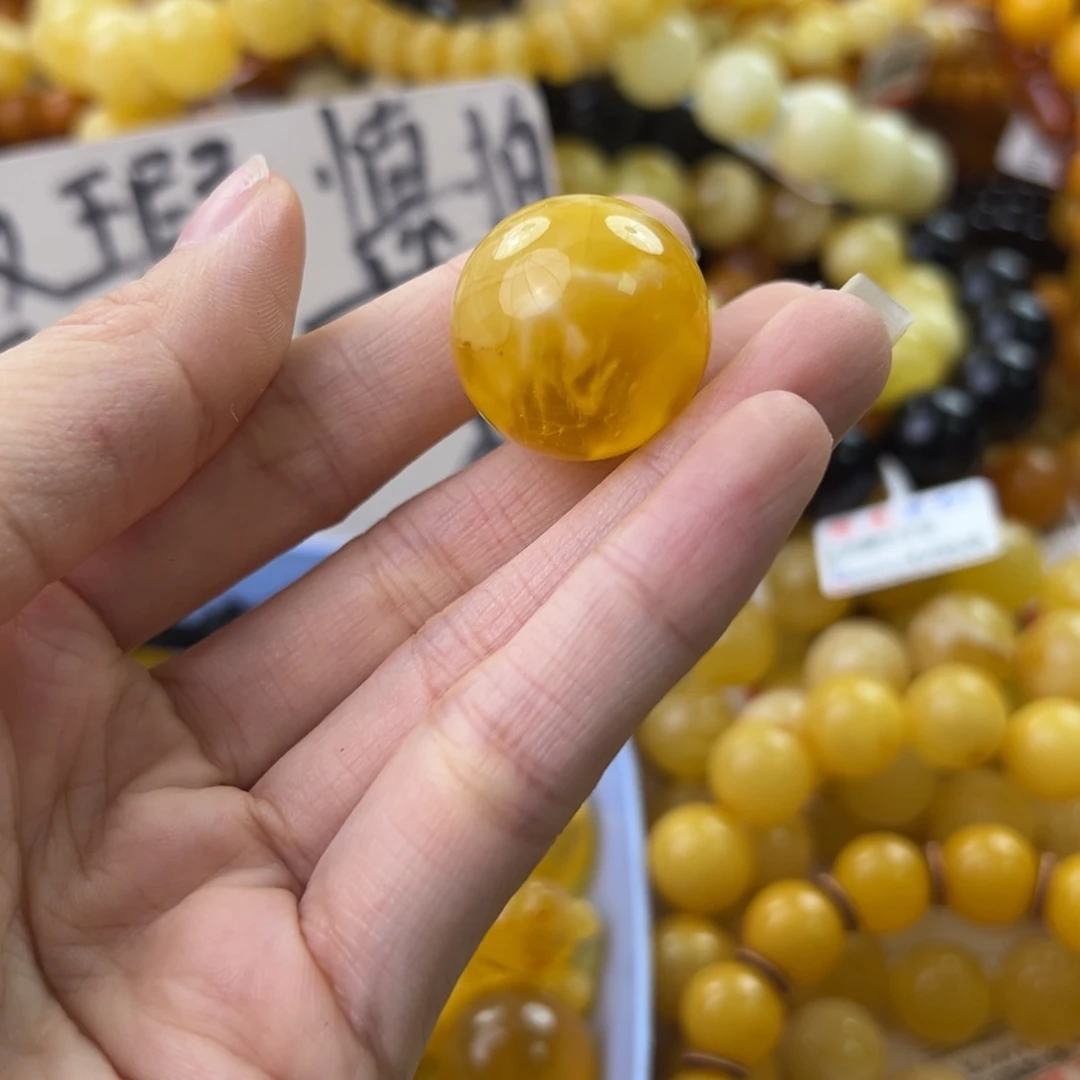 琥珀珠宝奇石未镶嵌