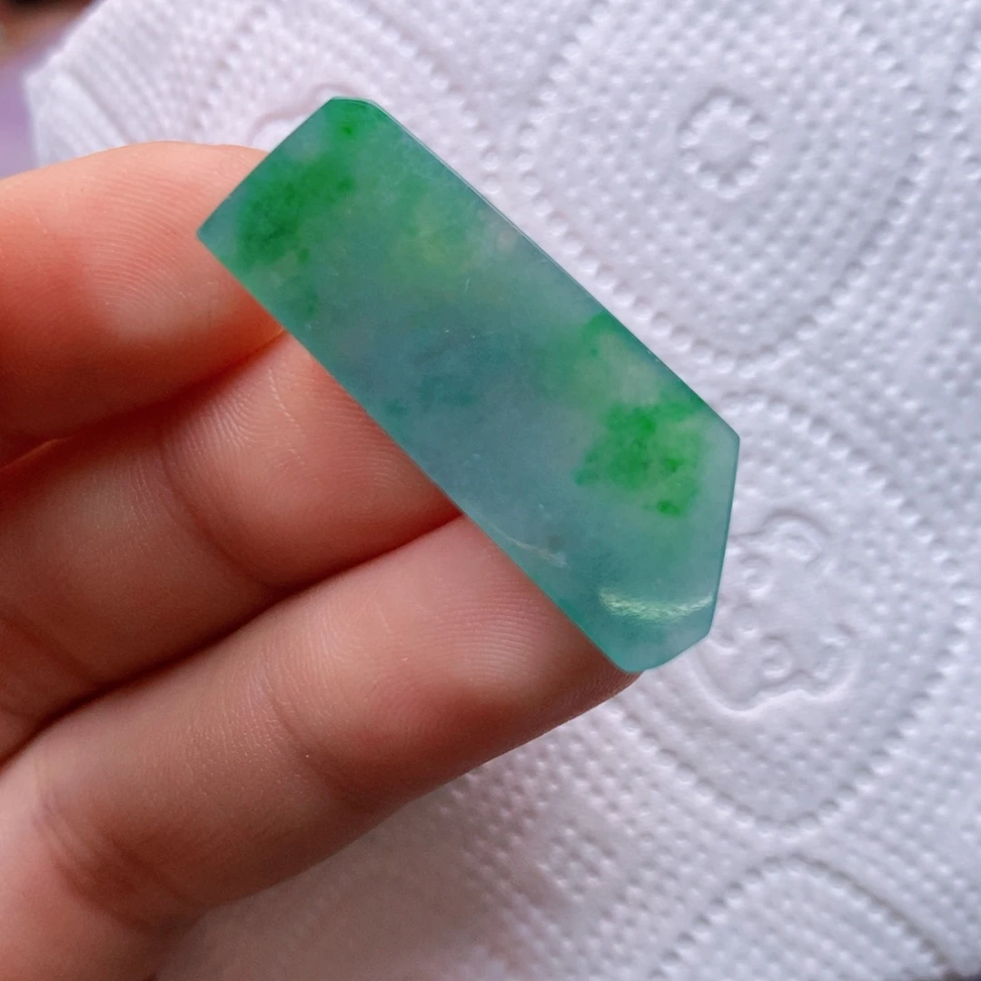 【闪购商品】翡翠吊坠(不含链)未镶嵌