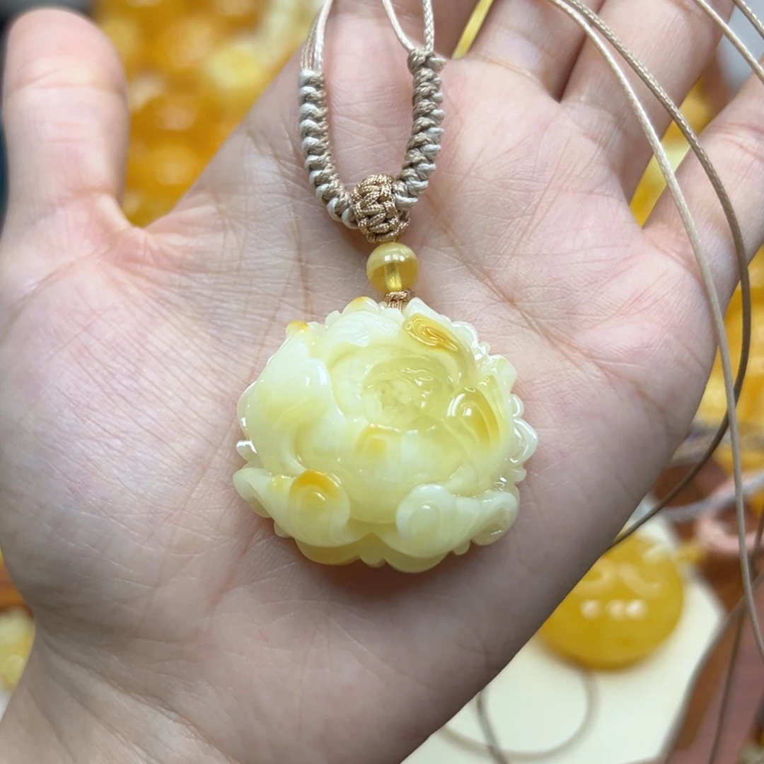 未镶嵌颈饰琥珀蜜蜡