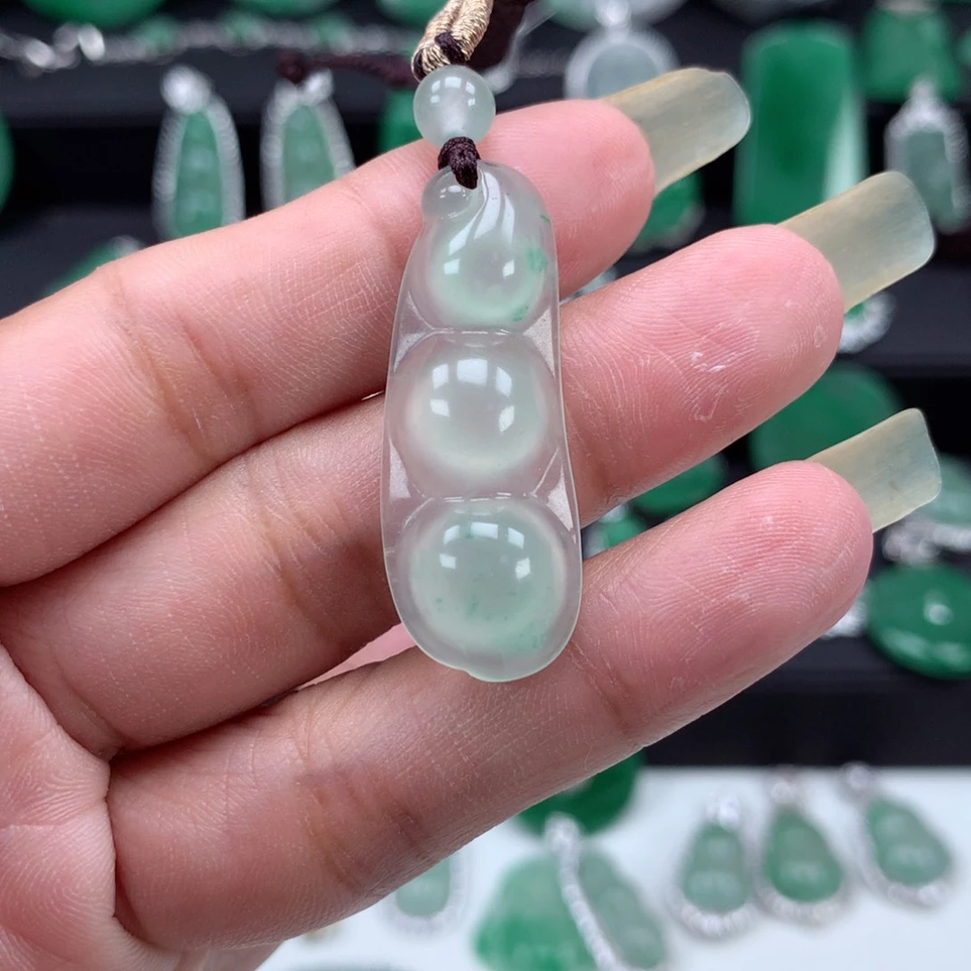 未镶嵌吊坠石英质玉（非洲翠）