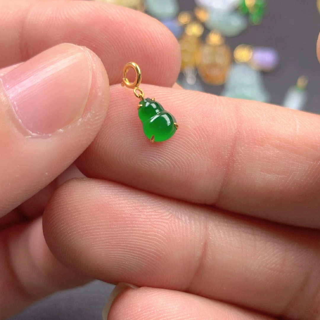 【闪购商品】颈饰18K金镶嵌翡翠翡翠