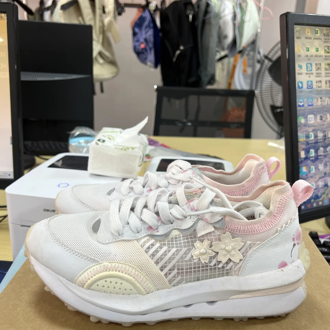 《B品以直播展示为准》鞋面脏（X456)李宁女款运动鞋AGCS026-2