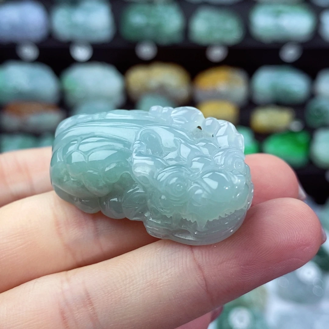 翡翠颈饰未镶嵌天然