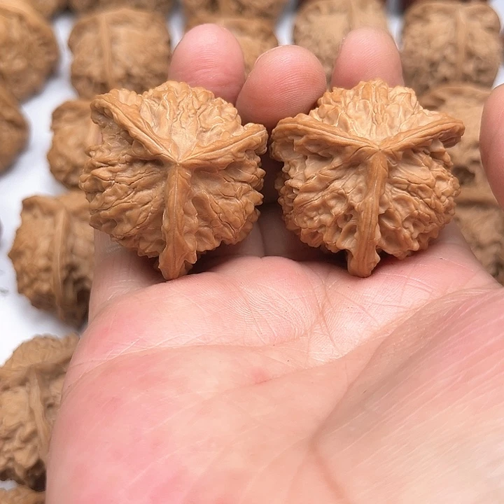 文玩核桃吊坠我想要