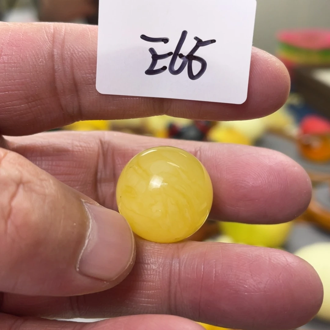 手链琥珀未镶嵌多样性发，发其中一件