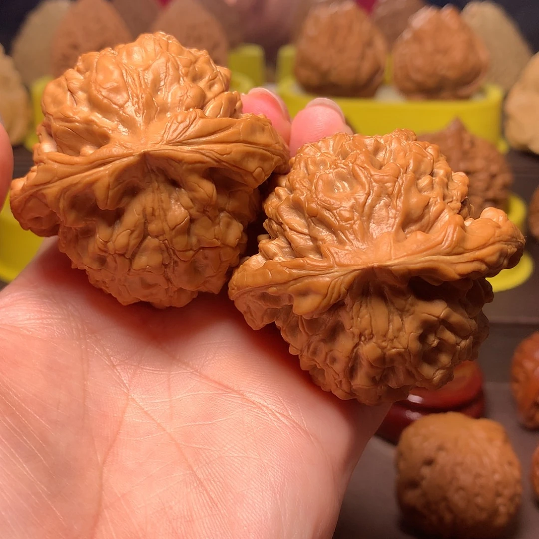 紅***號文玩核桃吊坠龙鼎53全品