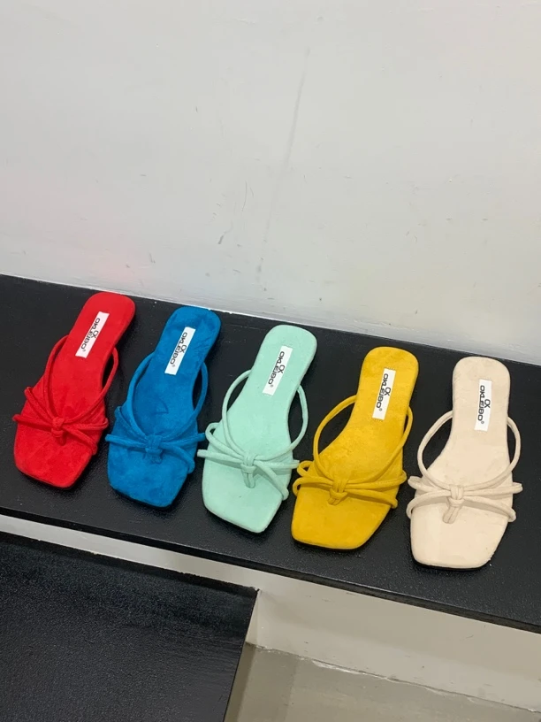 方头韩版凉鞋一字拖平底外穿沙滩夏季休闲胶粘鞋罗马风格夹趾