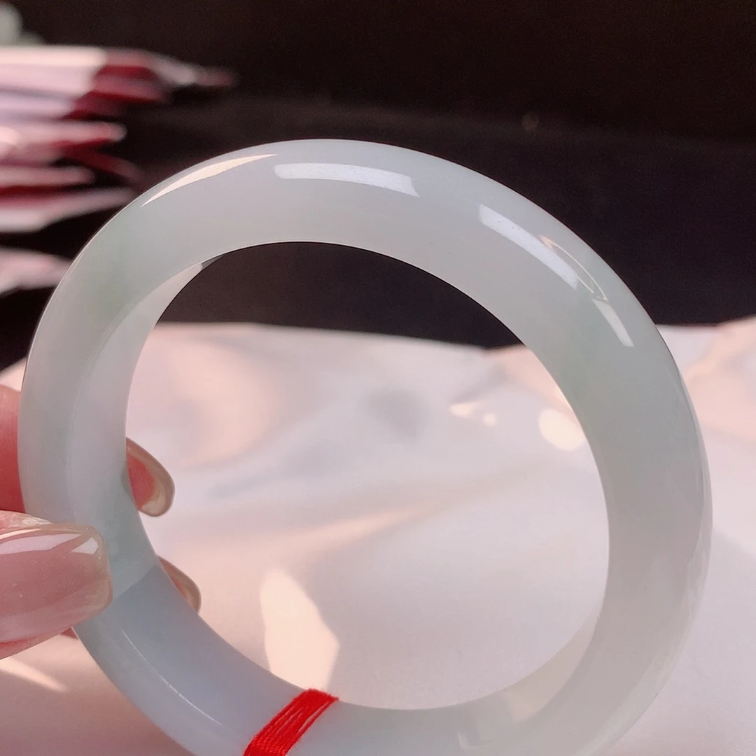 【闪购商品】未镶嵌手镯翡翠58