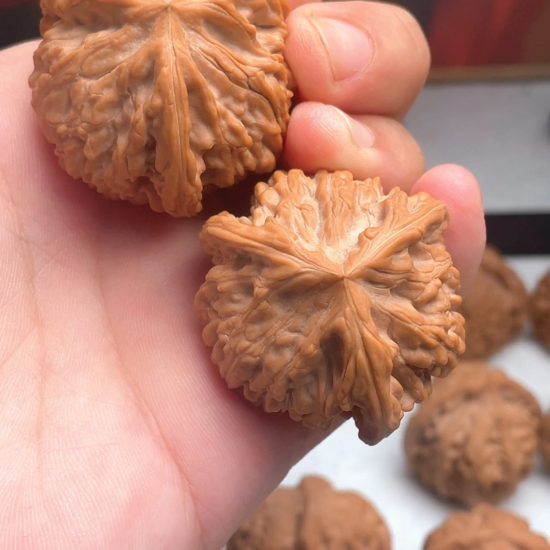河***！文玩核桃吊坠文山
