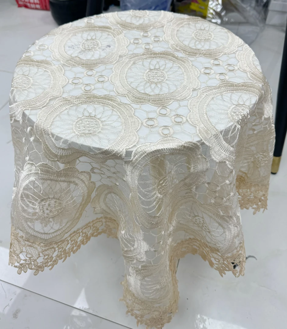 内径70*70（含花边85*85）欧根纱绣花万能盖巾