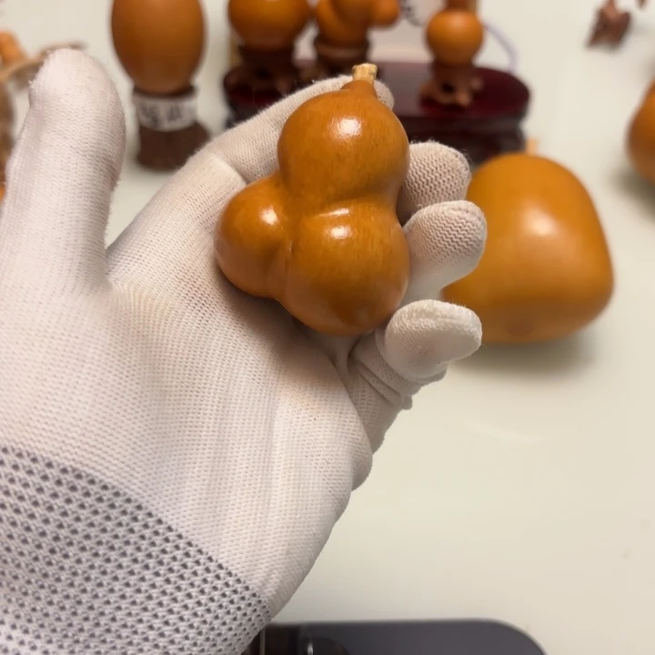 柠****天然手捻老皮葫芦