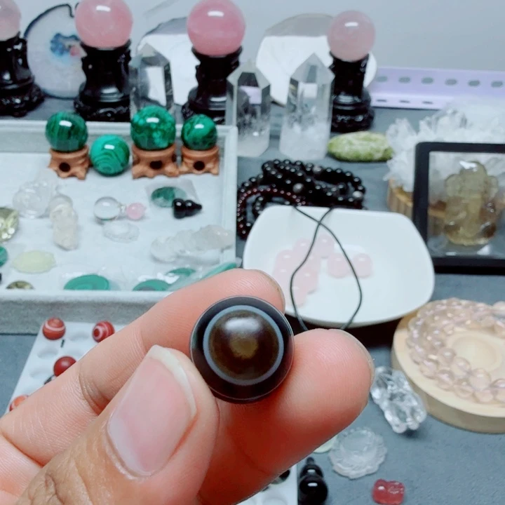 未镶嵌颈饰水晶水晶