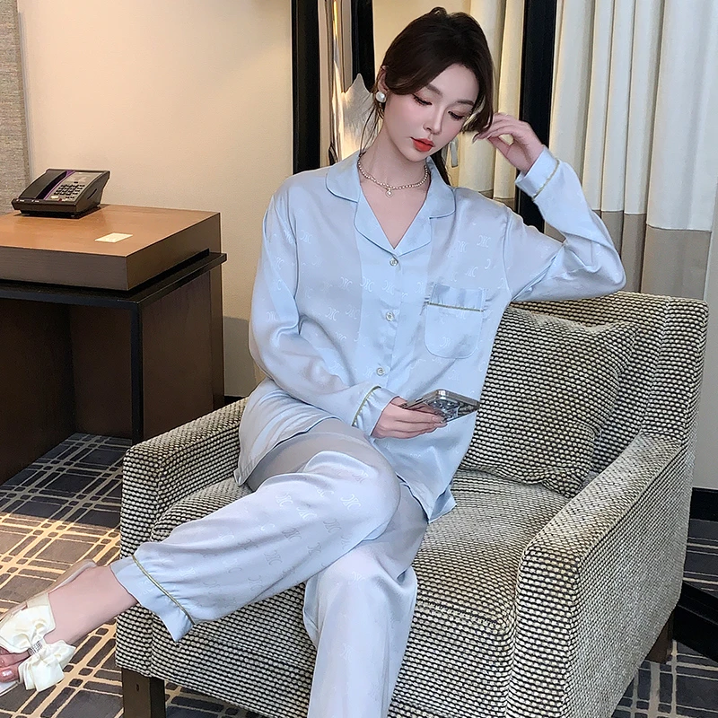 冰丝时尚女款2025春秋清凉透气显瘦百搭必备推荐长袖长裤舒适时尚