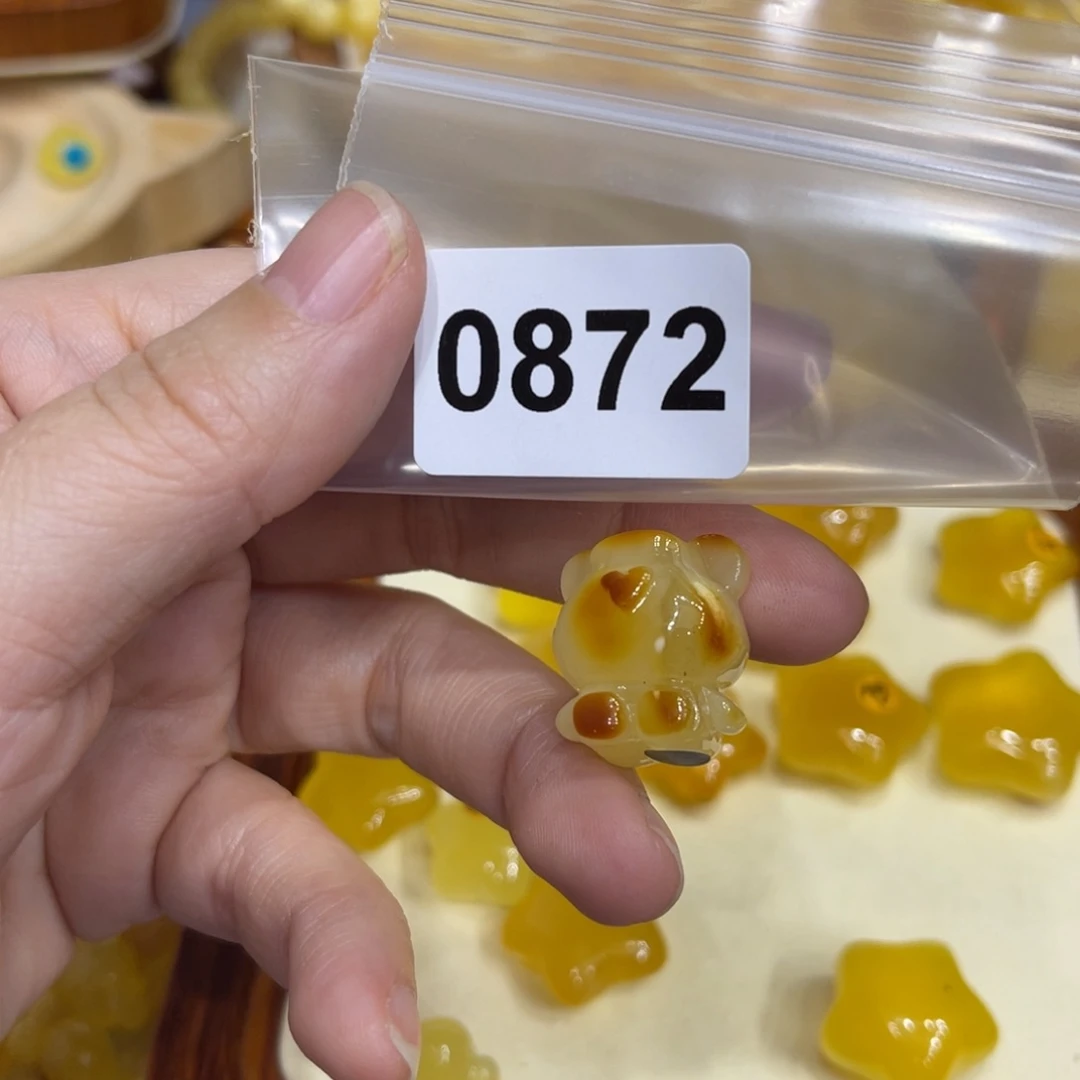 琥珀珠宝奇石未镶嵌