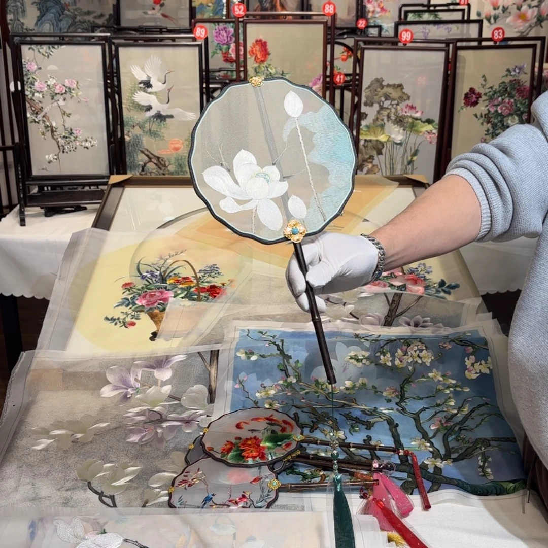 织绣纯手工制作出