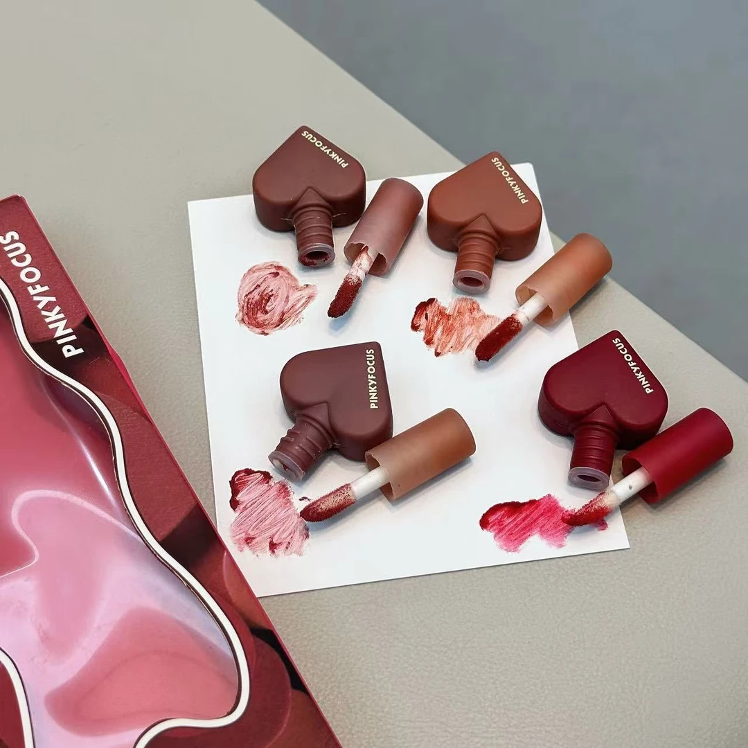 有这一套就够了~四支丝绒爱心唇釉套装低饱和氛围感学生口红显白