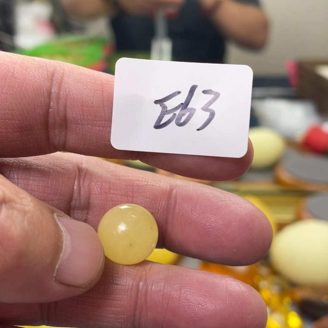 手链琥珀未镶嵌多样性发，发其中一件