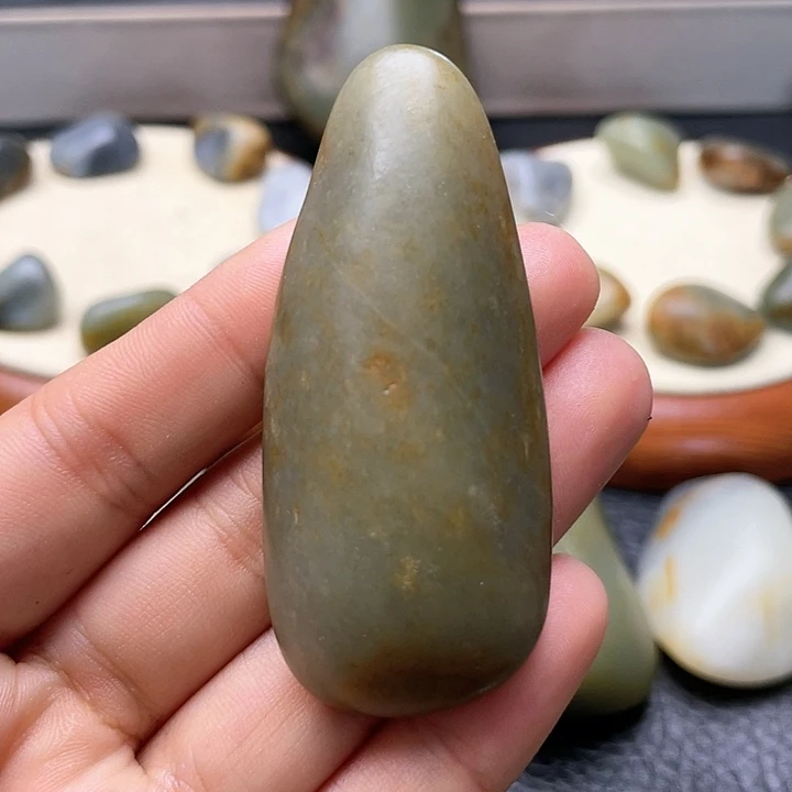 和田玉颈饰未镶嵌38